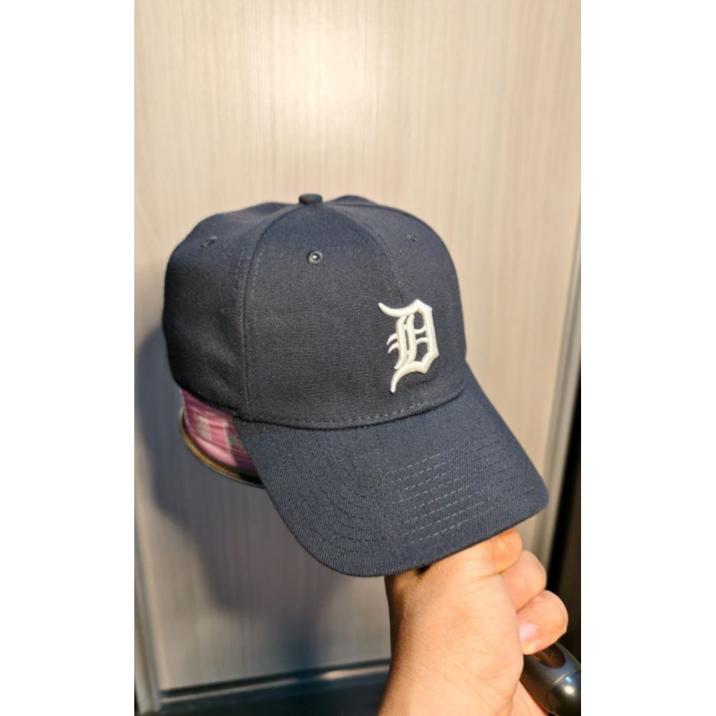 Topi Caps Fitt Karet New Era Logo D Detroit Tigers size M - L Original China