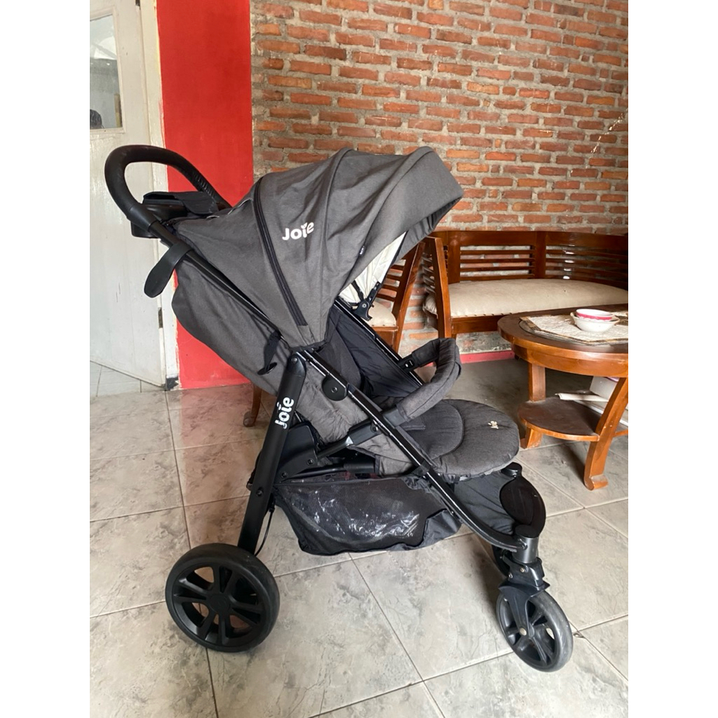 Prelove joie litetrax 4 stroller bayi