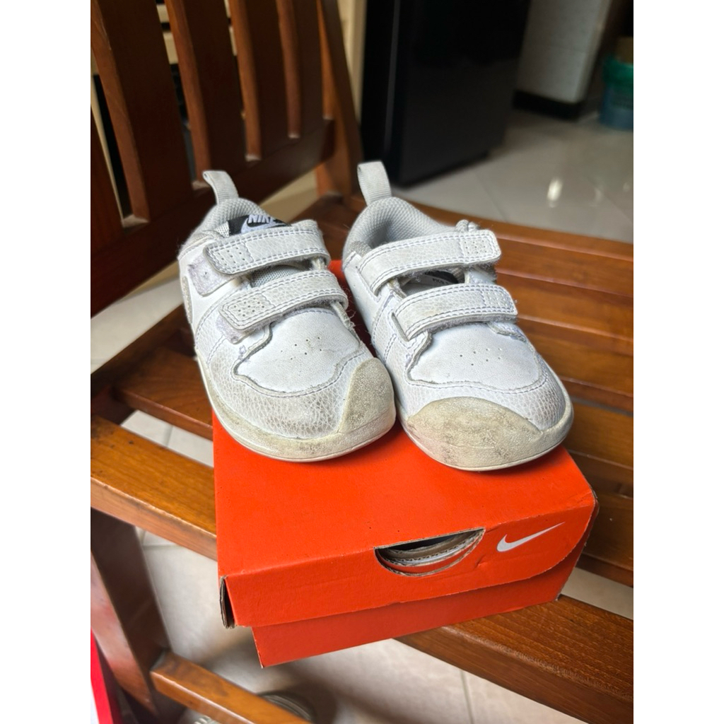 NETT PRELOVED Nike Pico 5
