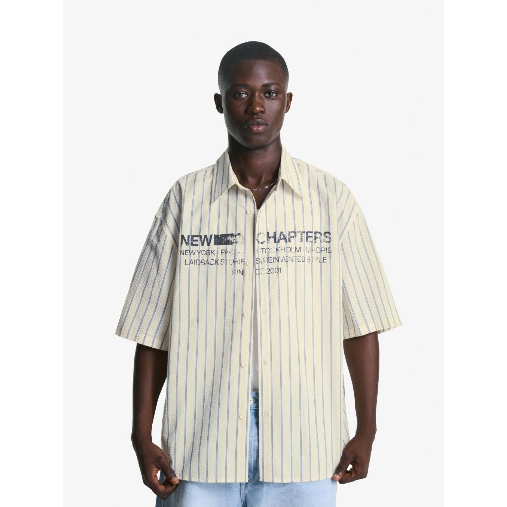 Bershka Printed Short Sleeve Oversize Fit Shirt / Kemeja Lengan Pendek Pria