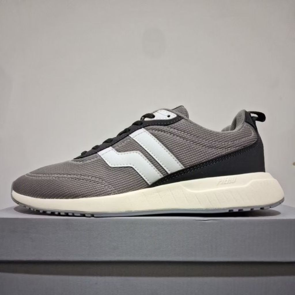 SEPATU PIERO RUSHER ROVER WREN