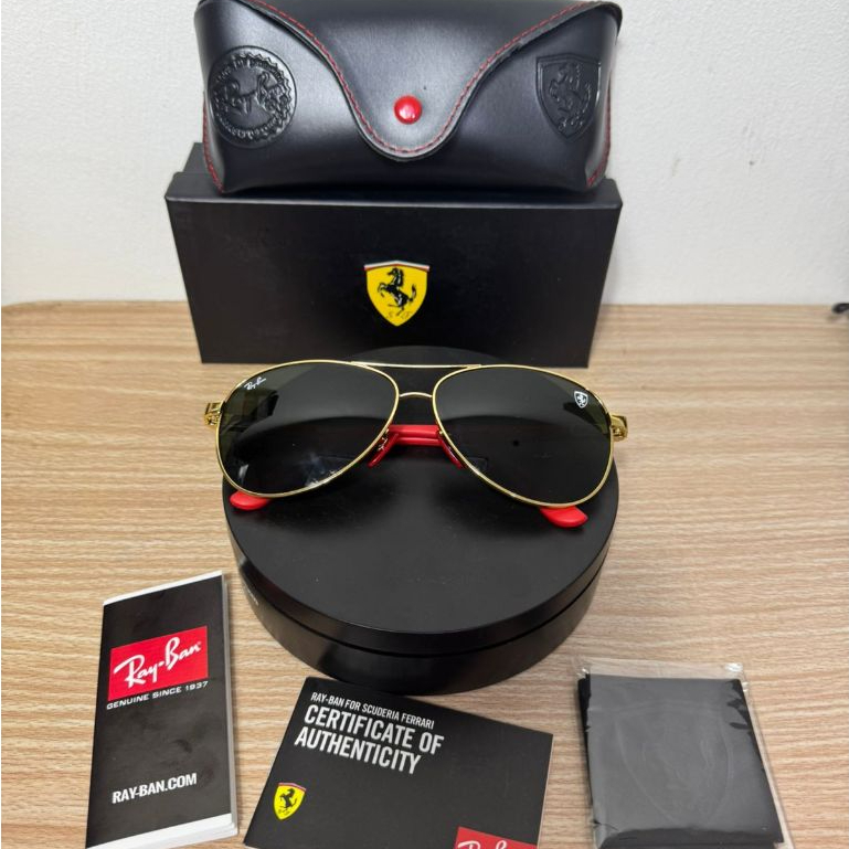 Kacamata RB8313M Scuderia Ferrari Collection