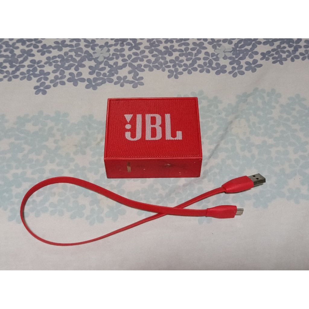 Preloved (Second) Speaker Mini Bluetooth JBL GO