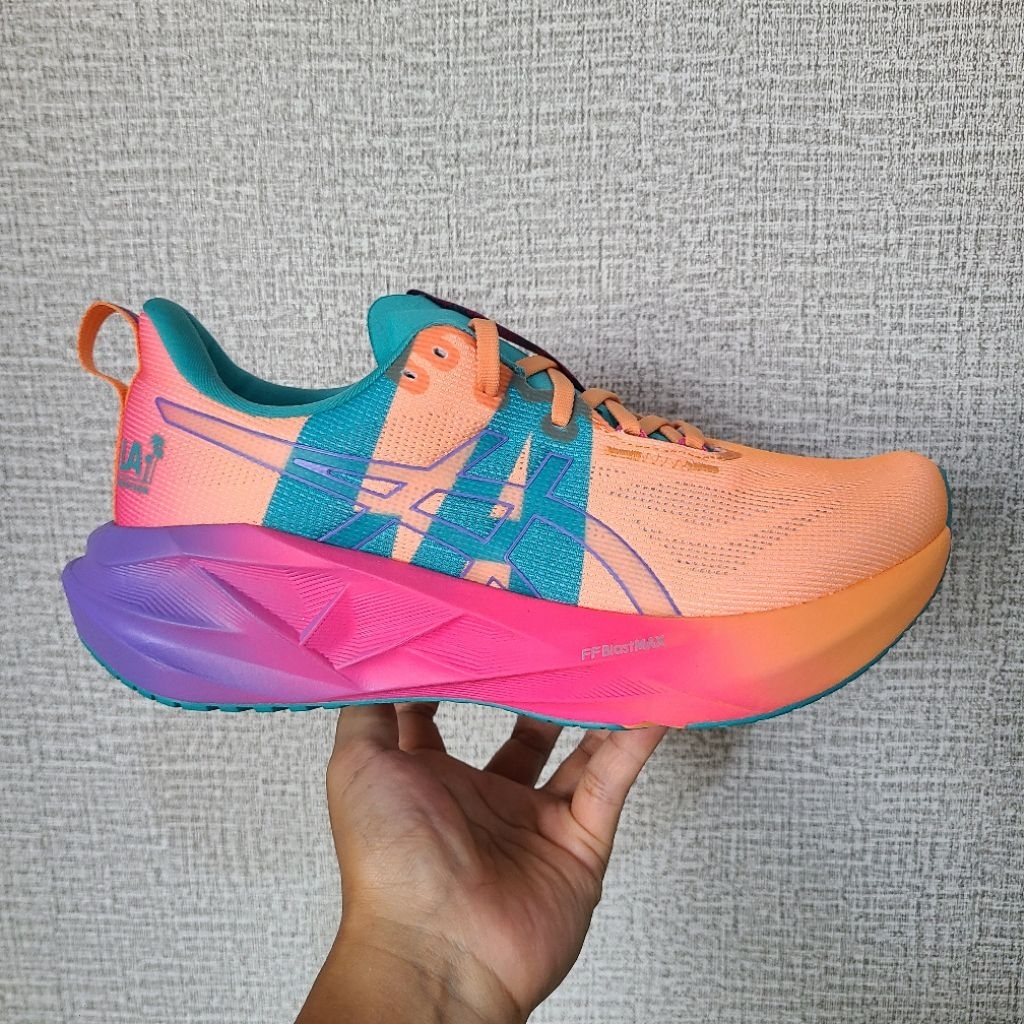 Sepatu Running ASICS NOV4BLAST 5 LA