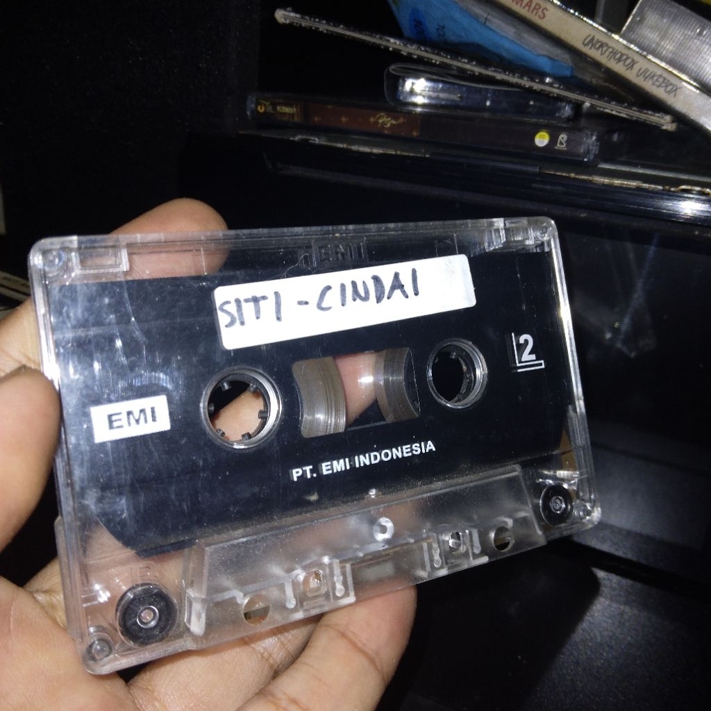 Kaset Siti Nurhaliza Cindai no cover