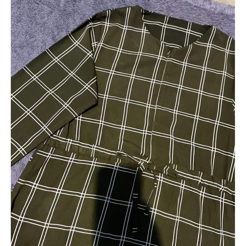 Preloved blouse bahan adem, Preloved blouse warna jotol Preloved Atasan hijau botol