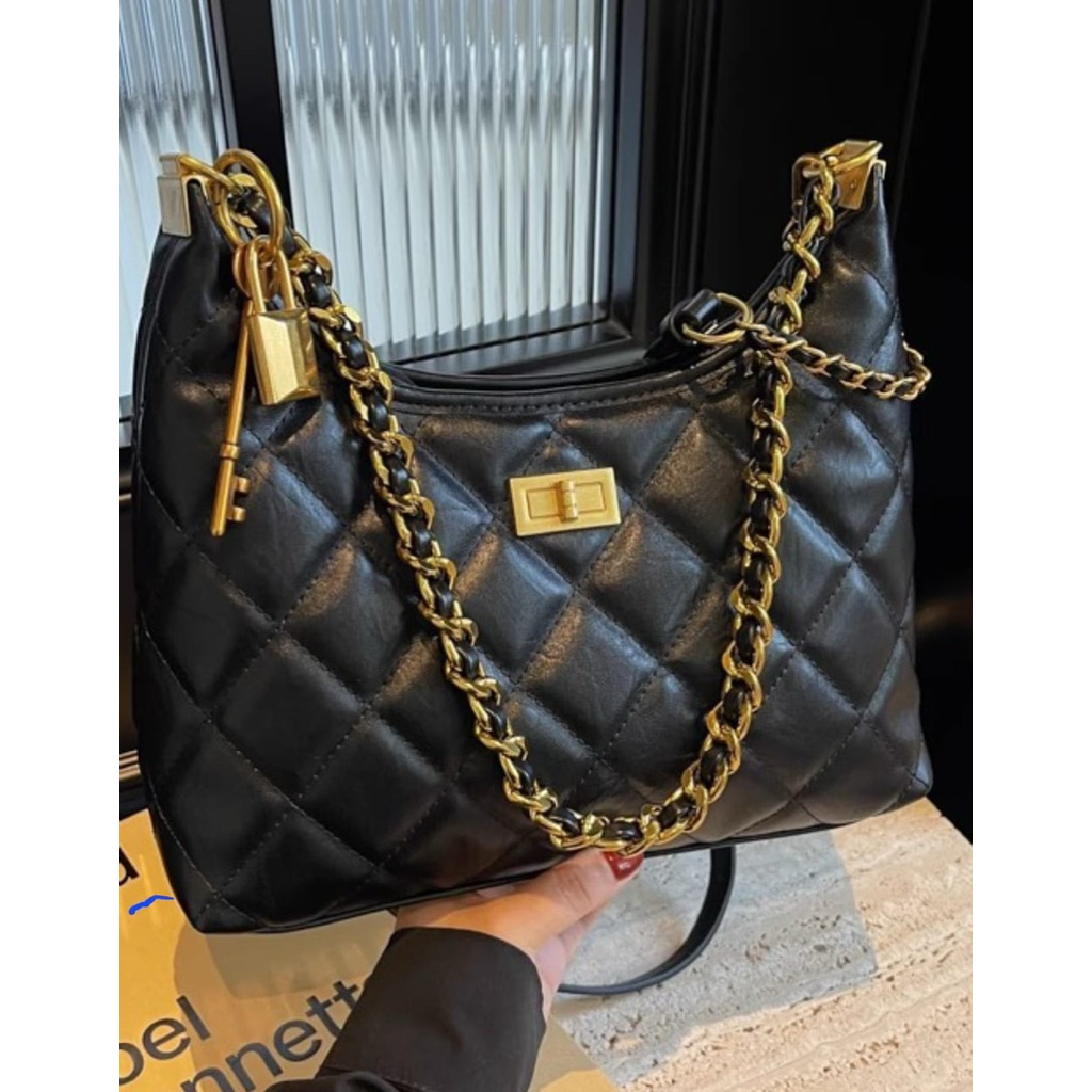 Tas Selempang Wanita Chanel Rantai Import - Tali Serut, Desain Elegan, Gantungan Lucu