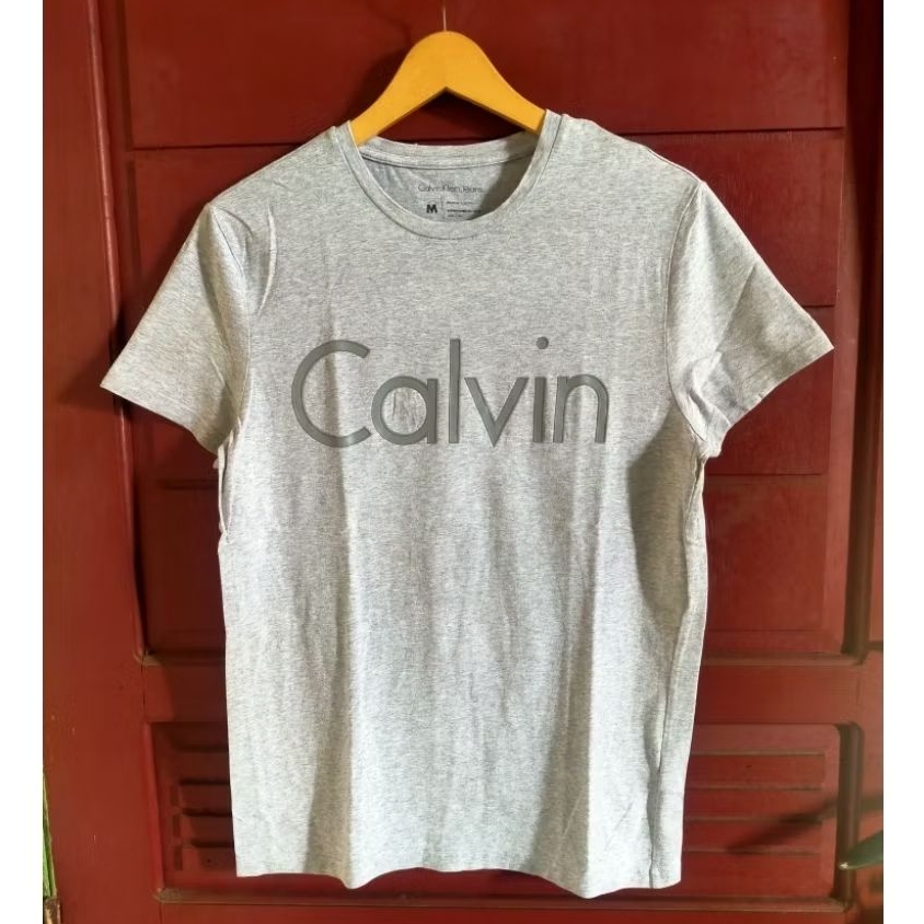 Kaos Calvin Klein