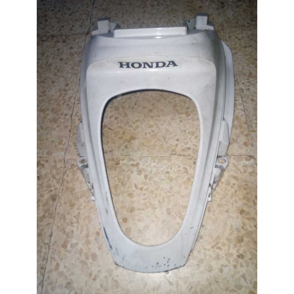 Cover Stoplamp Cover Body Belakang Honda Scoopy Karbu Putih Ori Copotan