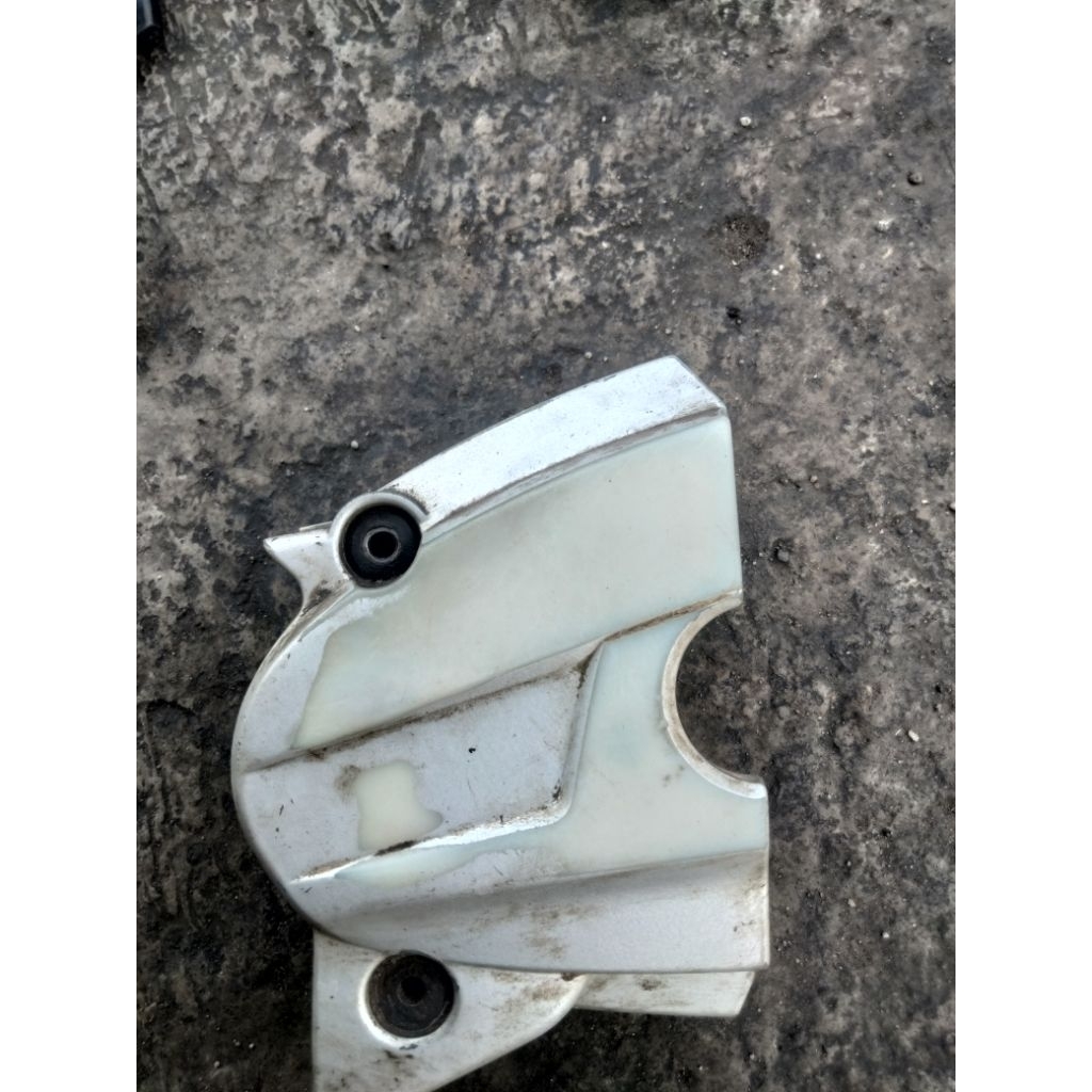 tutup ger depan jupiter z