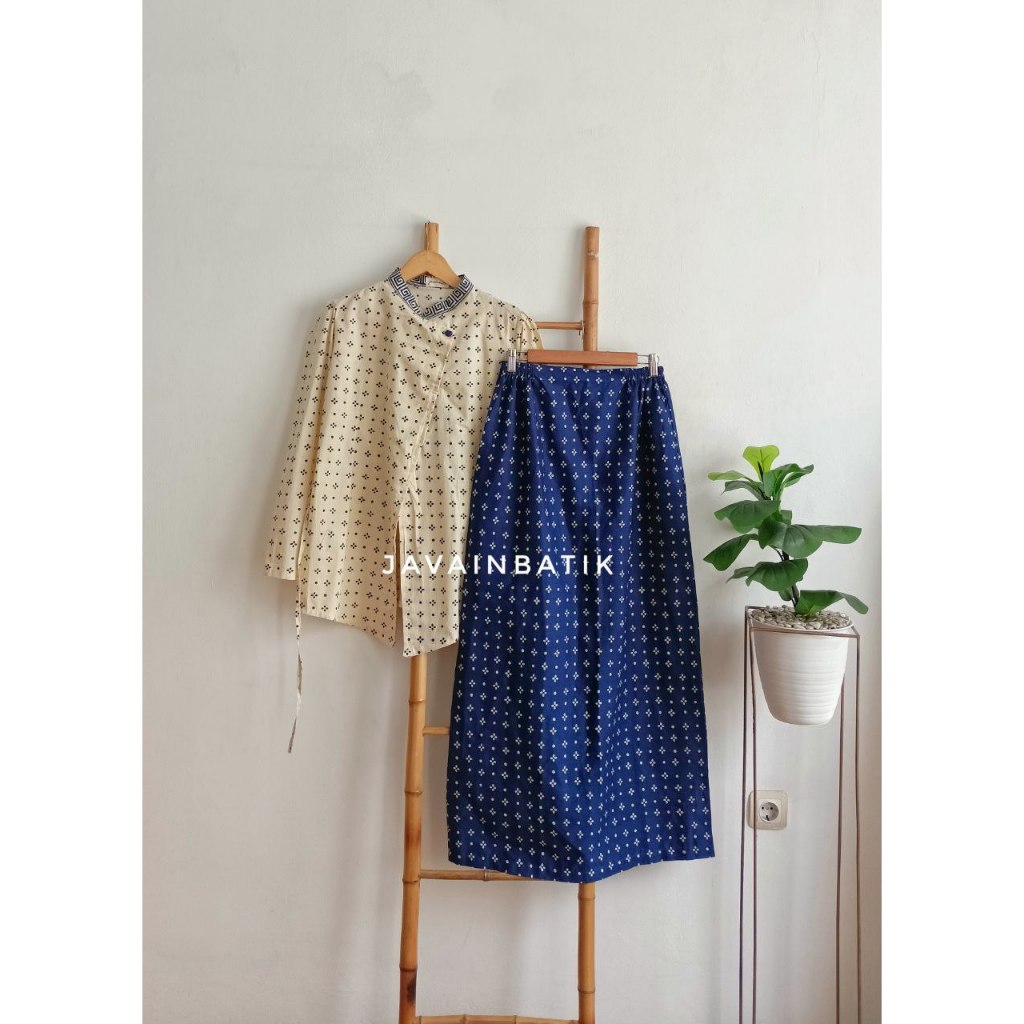 javainbatik - SET BATIK WEDARI BATIK CREAM NAVY - set couple batik - batik kondangan - one set batik