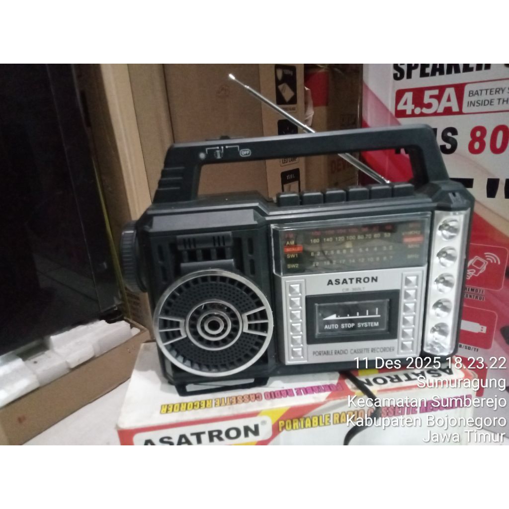 Radio/Tape ,Senter dan light merek Asatron cuci gudang ada Dus