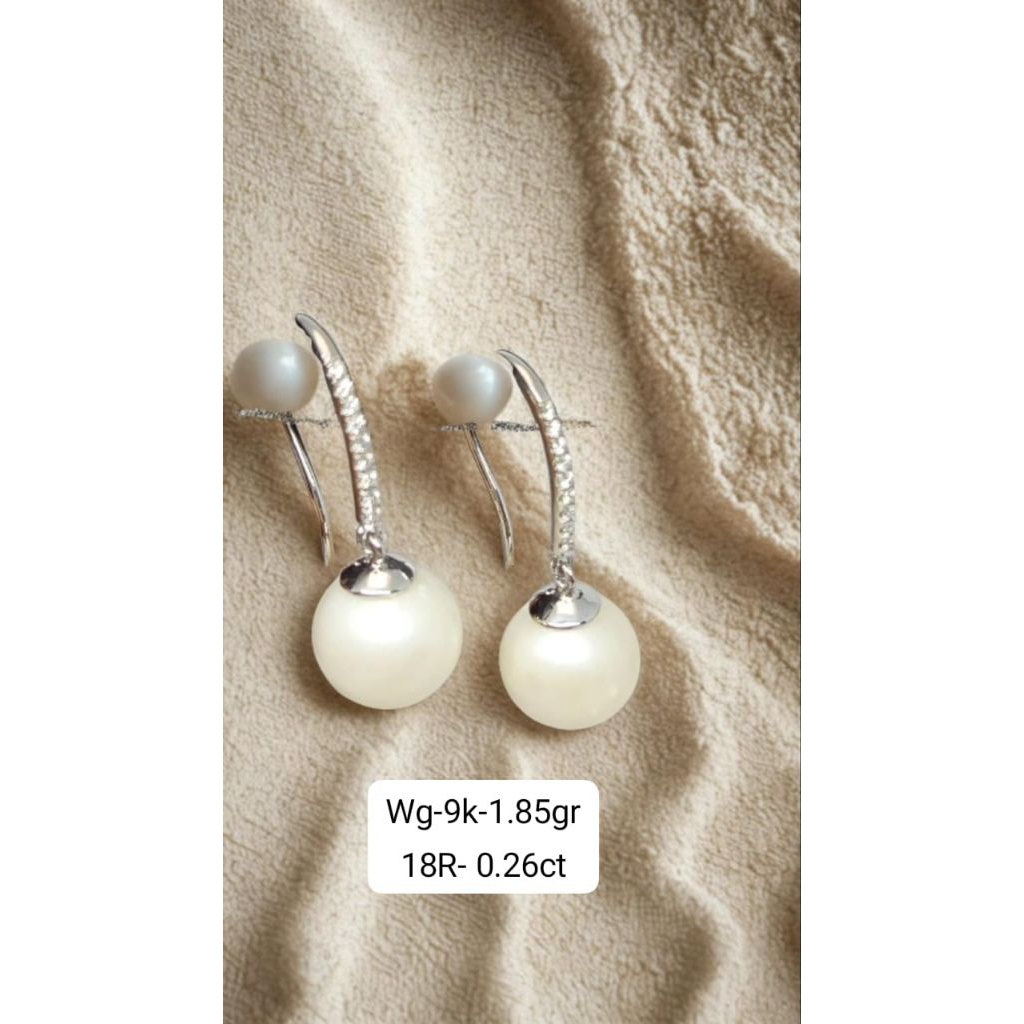 Giwang Mutiara dan Berlian