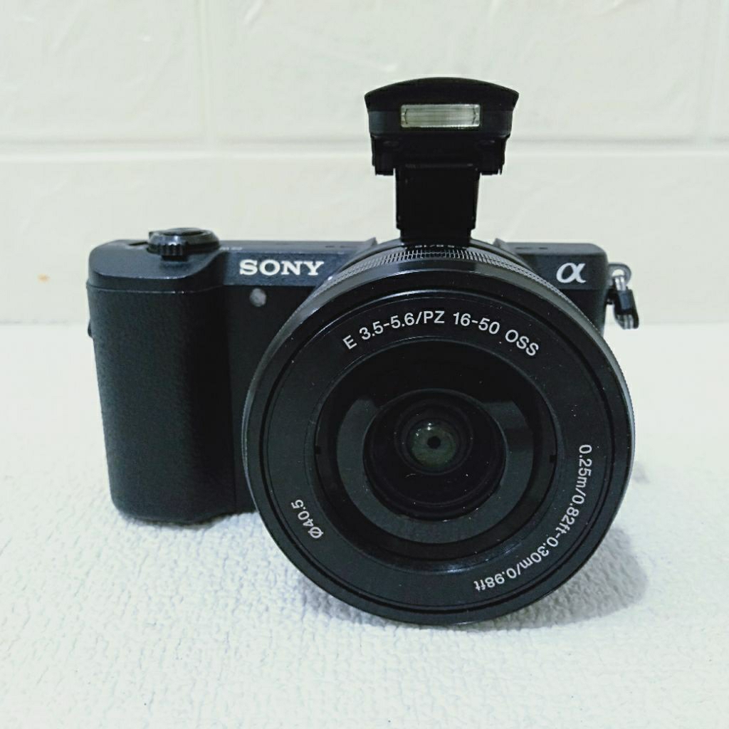 Kamera Mirrorless Sony a5100 Lensa 16-50mm