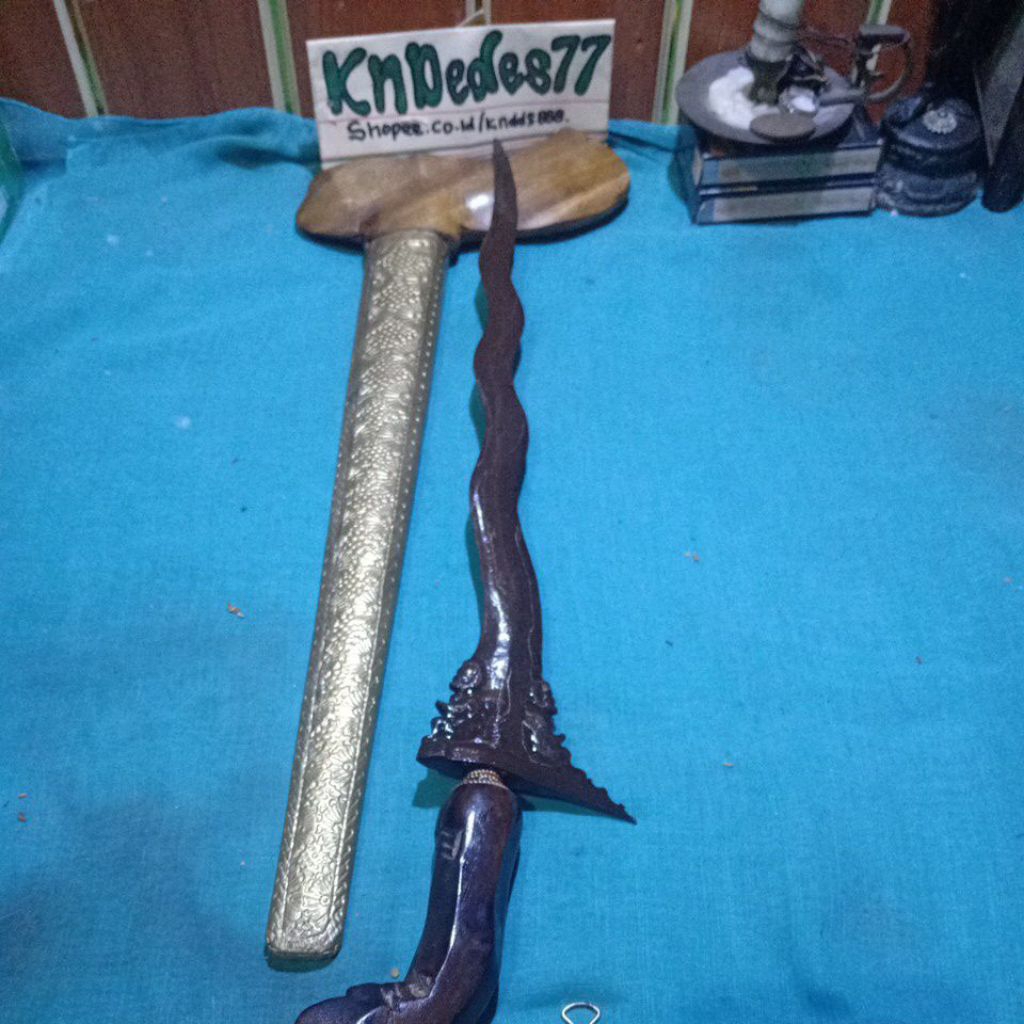 keris ageman sepuh Putut kembar omyang jimbe majapahit pajang