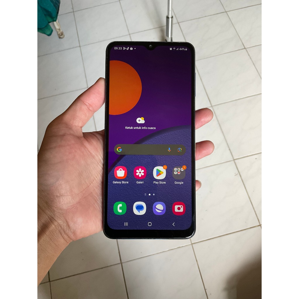 Samsung M12 Handphone Ram 4/64 Blue Unit Only