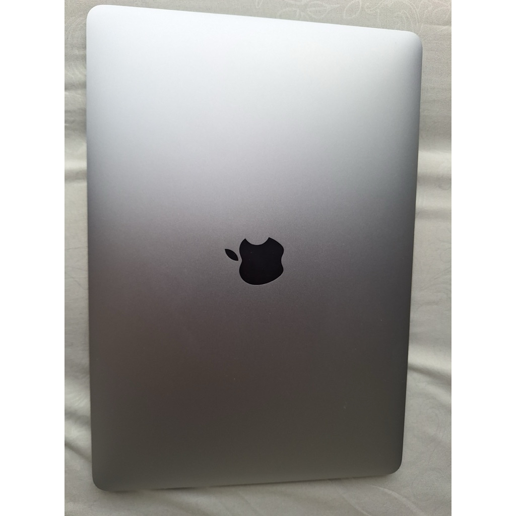 Macbook air M1 2020 16Gb/512Gb Second