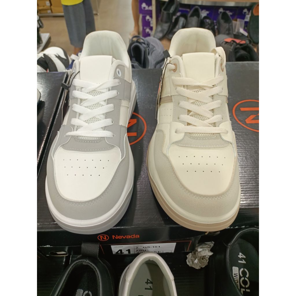 Sepatu Sneakers pria merk NEVADA