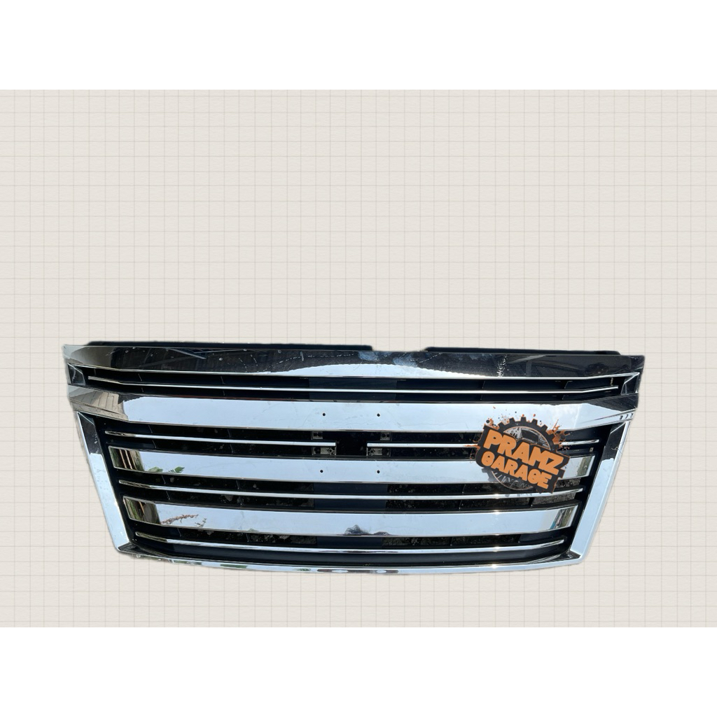 Grill Nissan Serena autech 2016