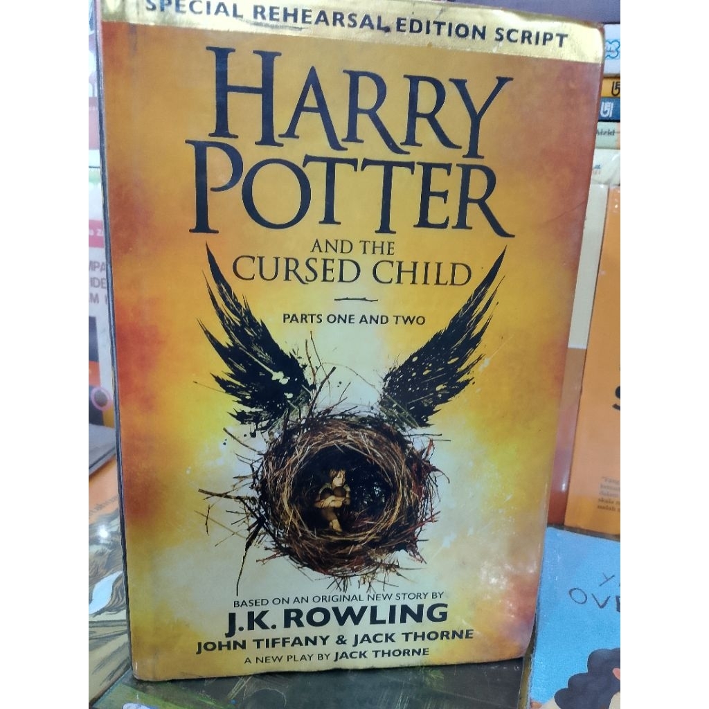 Novel Inggris Bekas HARRY POTTER & THE CURSED CHILD ( hard cover )