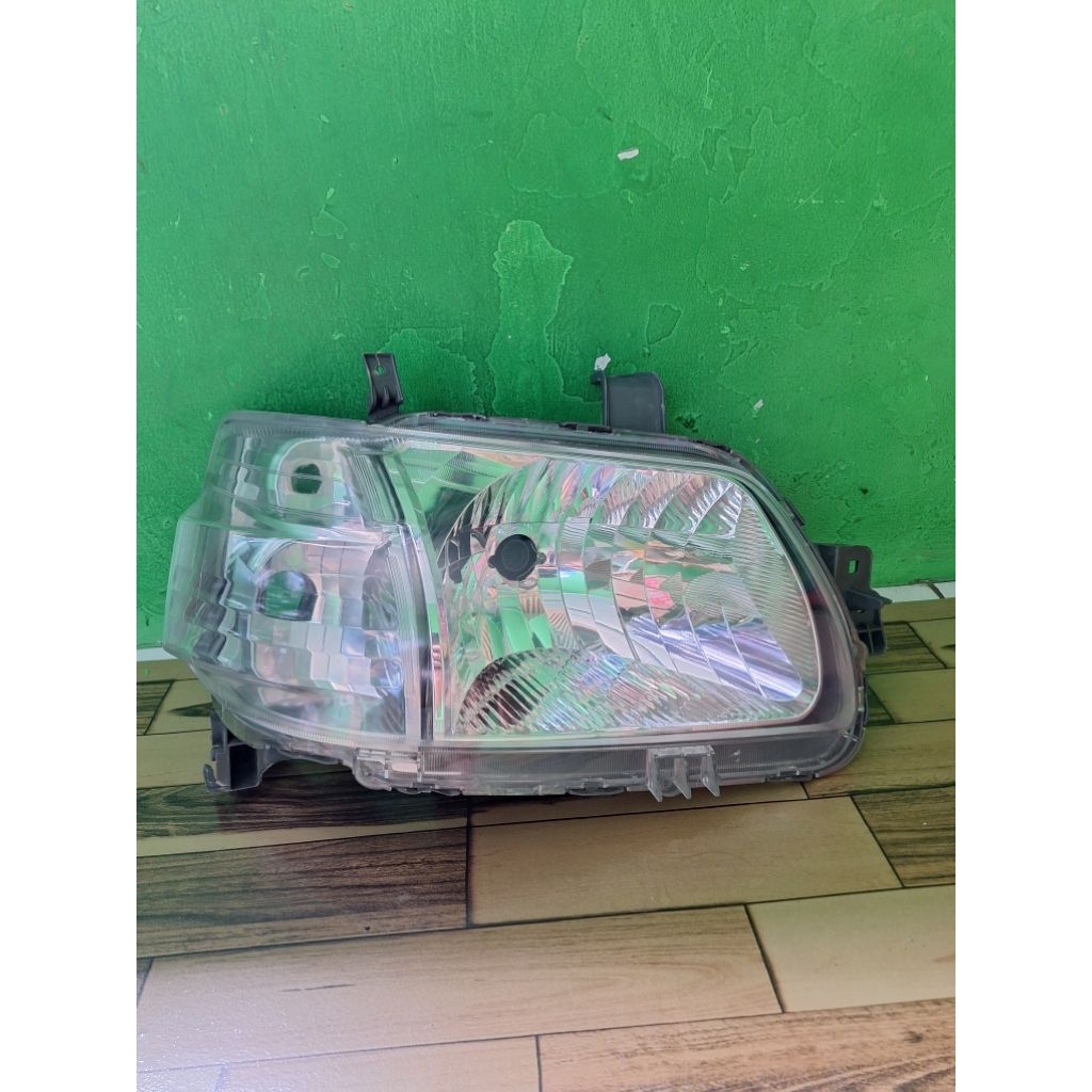 Headlamp Lampu Depan Daihatsu Gren mex