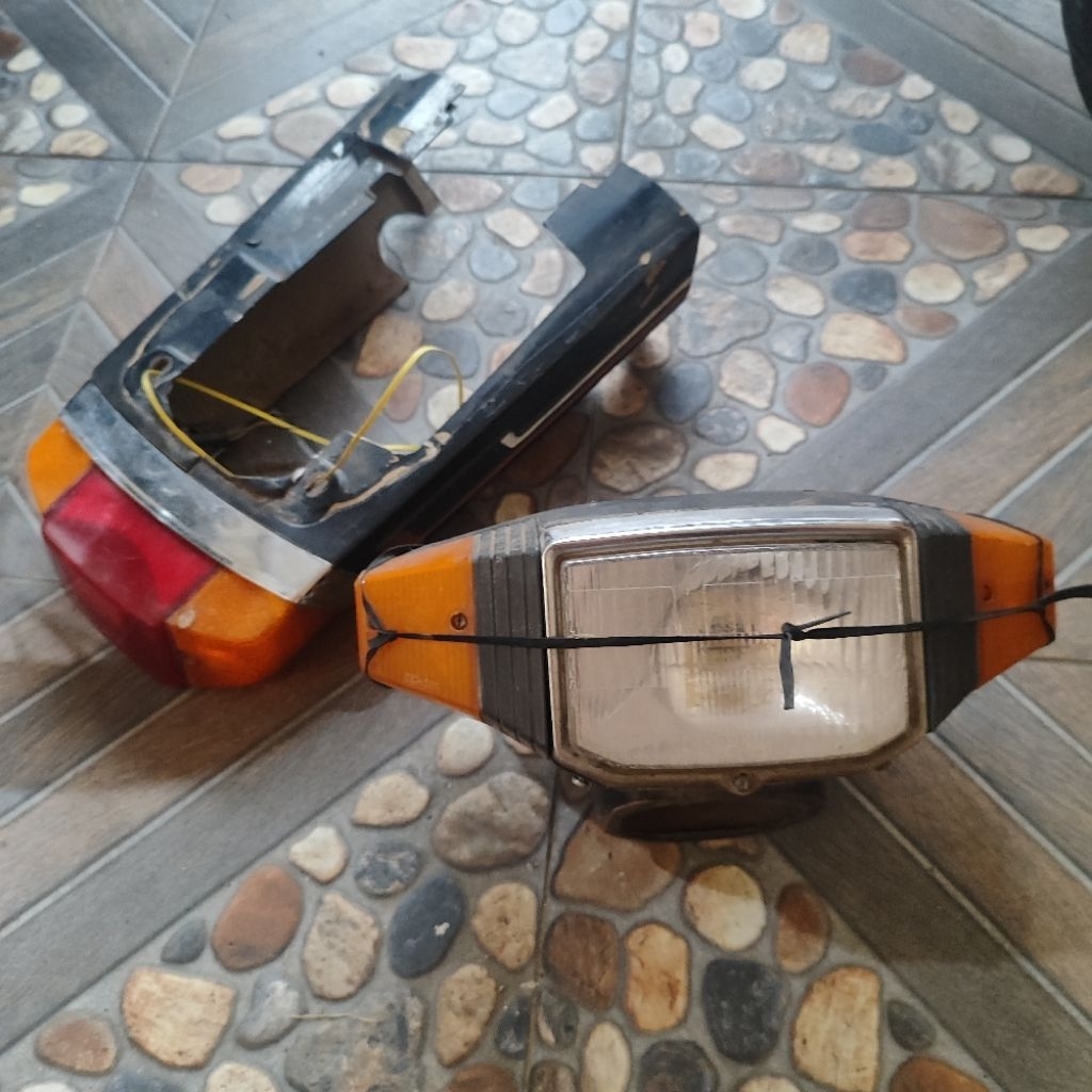 Batok depan Atas bawah komplit set kempol belakang kanan kiri Yamaha V80 SDX Superdelux robot origin