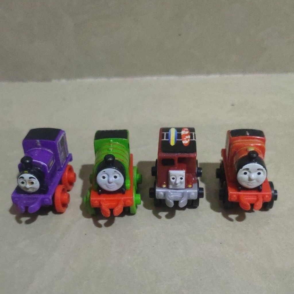 Thomas minis