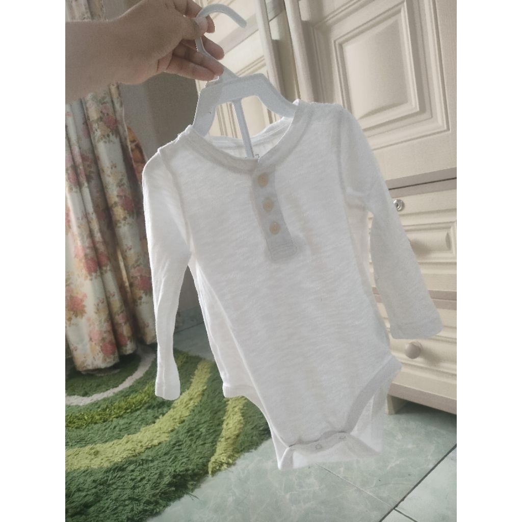 Pernah dipakai - jumper putih bayi 1-2 tahun baby gap