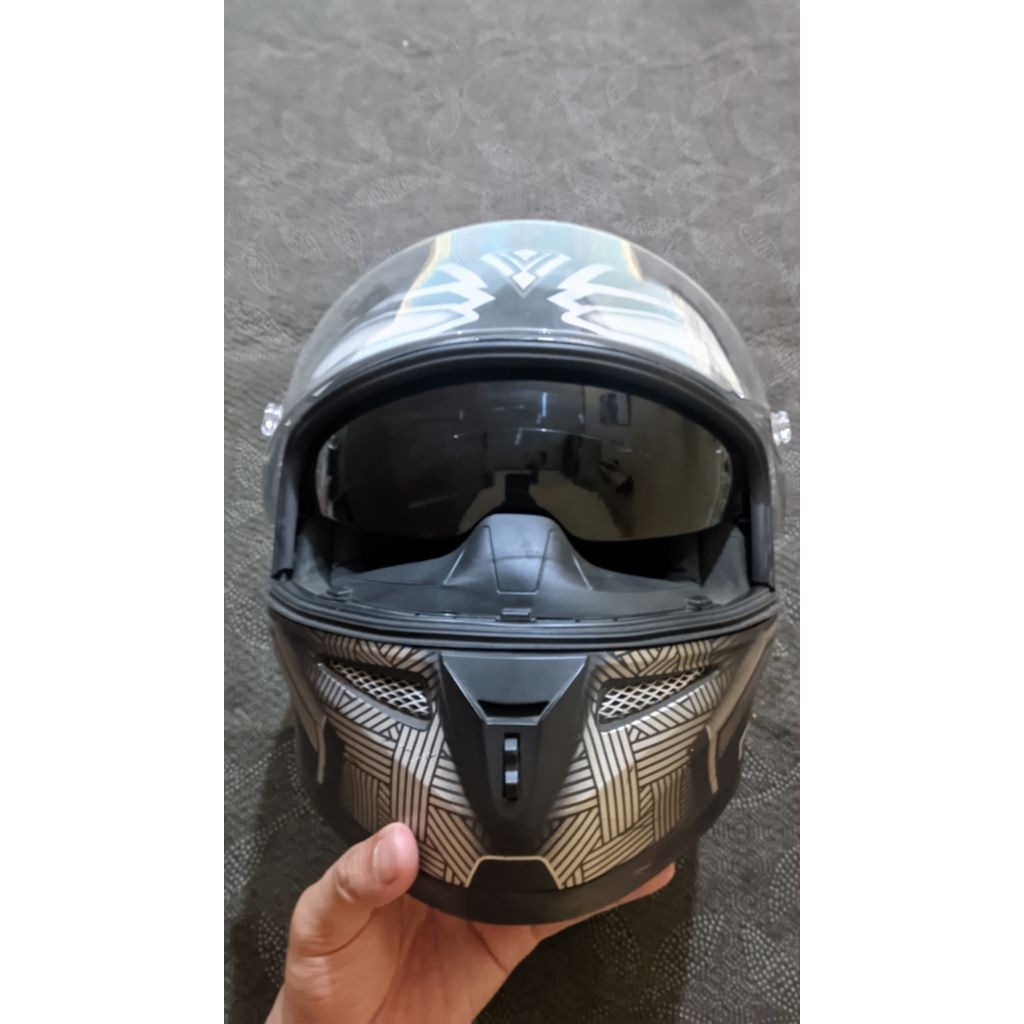HELM KYT K2R BLACK PANTHER SILVER