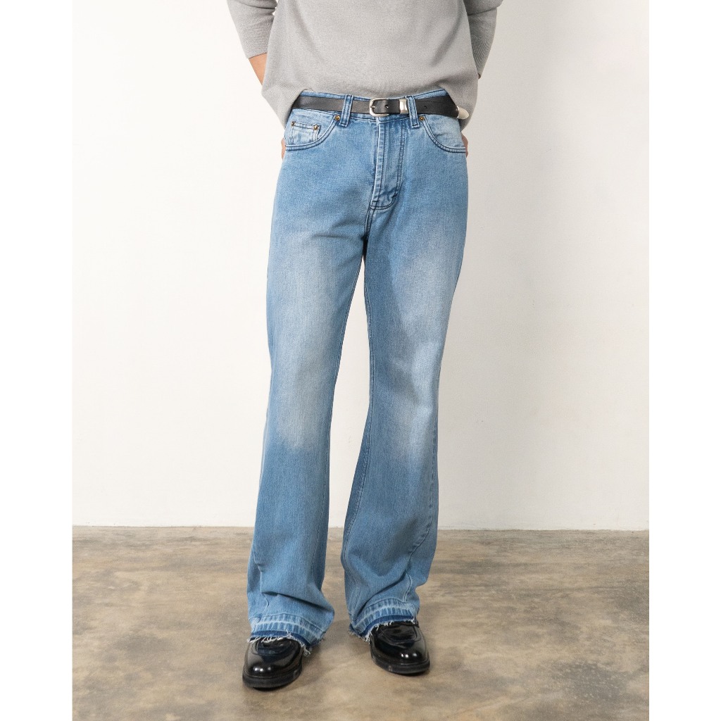 Valorum - Flare Fit Pants Celana Jeans Cutbray Unisex Ripple Light Blue