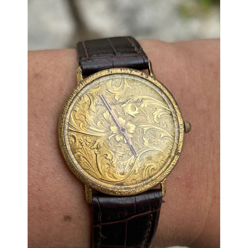 Jam Tangan Pria IWC Vintage Hand Engraved Dial Swiss Made 1970s