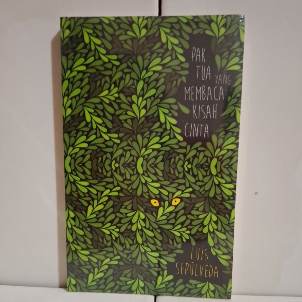 Buku Original Pak Tua Yang Membaca Kisah Cinta