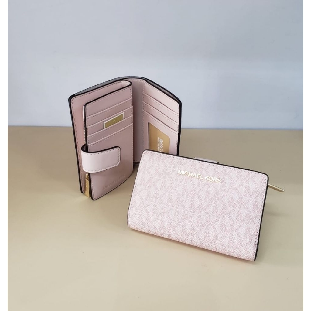 Ready Mk Jet Set Travel Md Bifold Zip Wallet, 35S3GTVF60. 13,5x9cm, powder blush.
