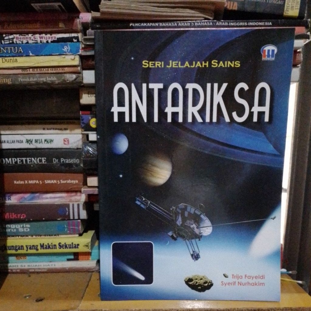 Seri Jelajah Sains ANTARIKSA