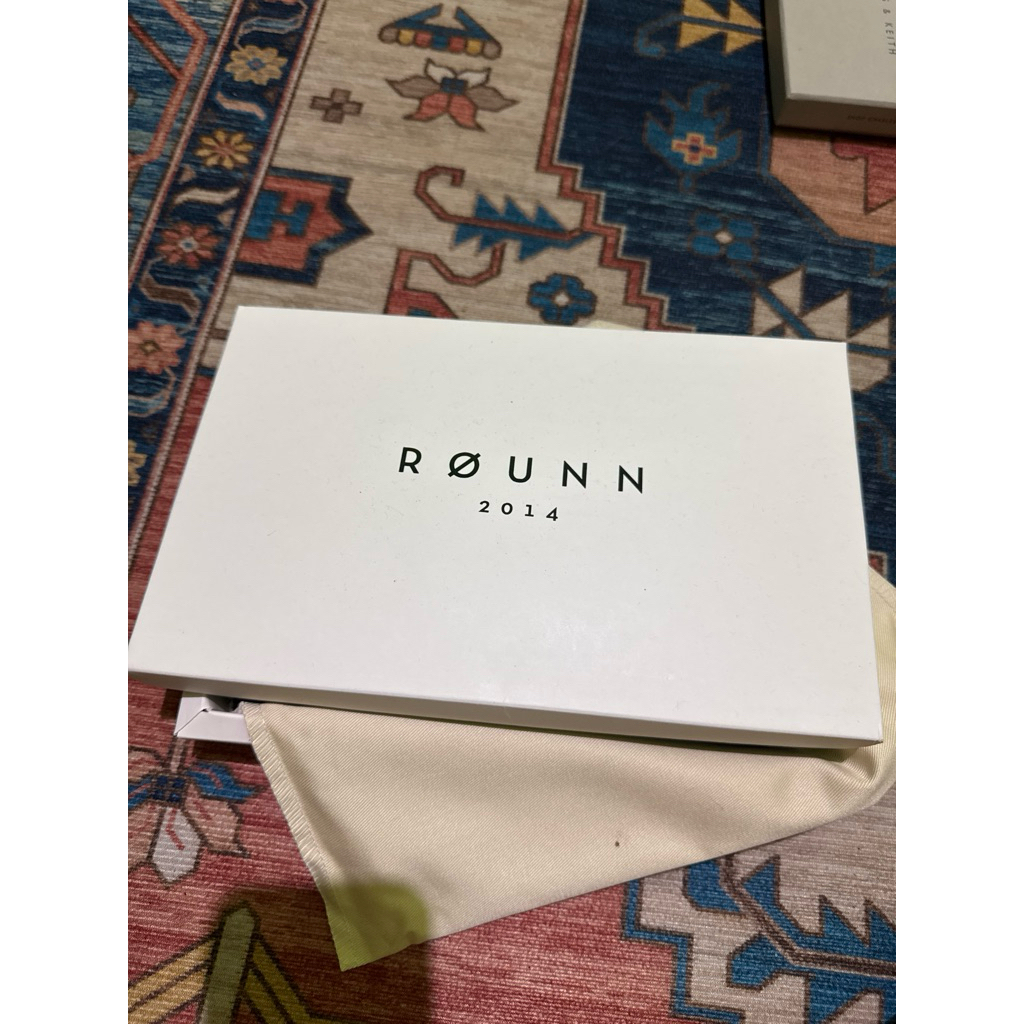 PRELOVED LONG WALLET DARI ROUNN PECAN