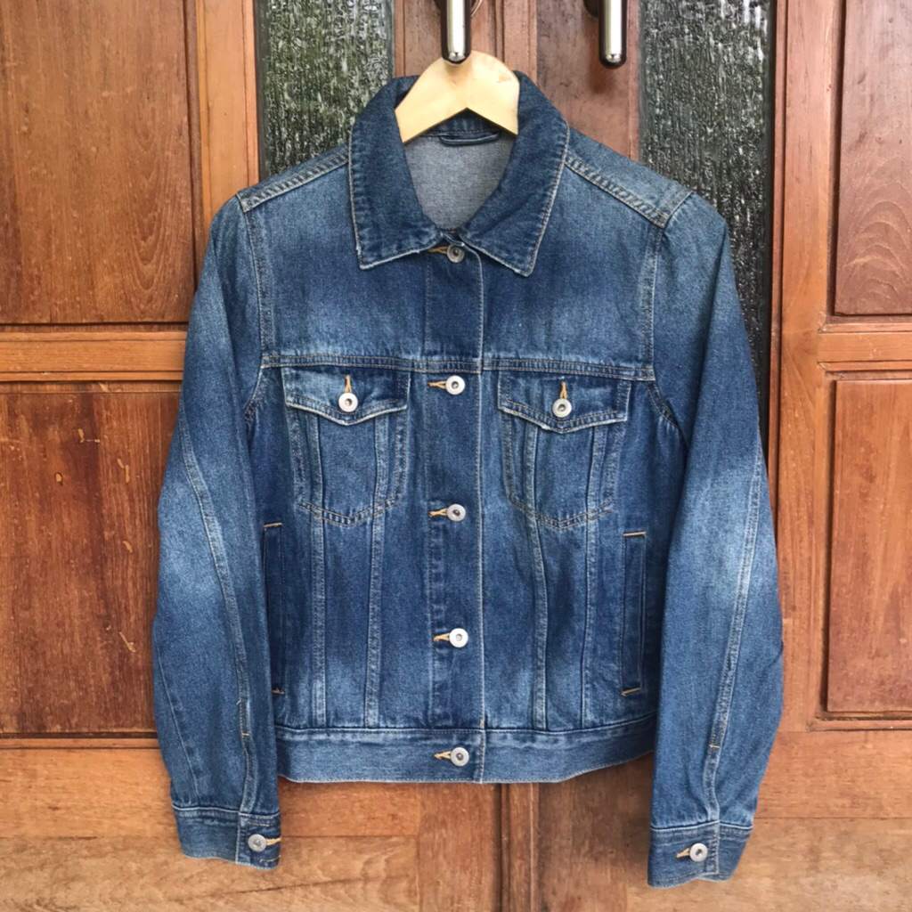 GU by Uniqlo Boxy Denim Jacket