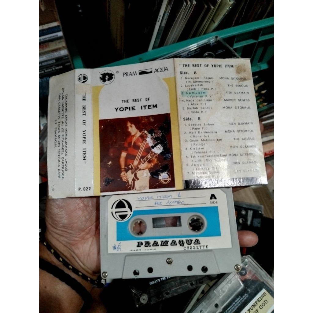 Kaset Pita Yopie Item Album the best