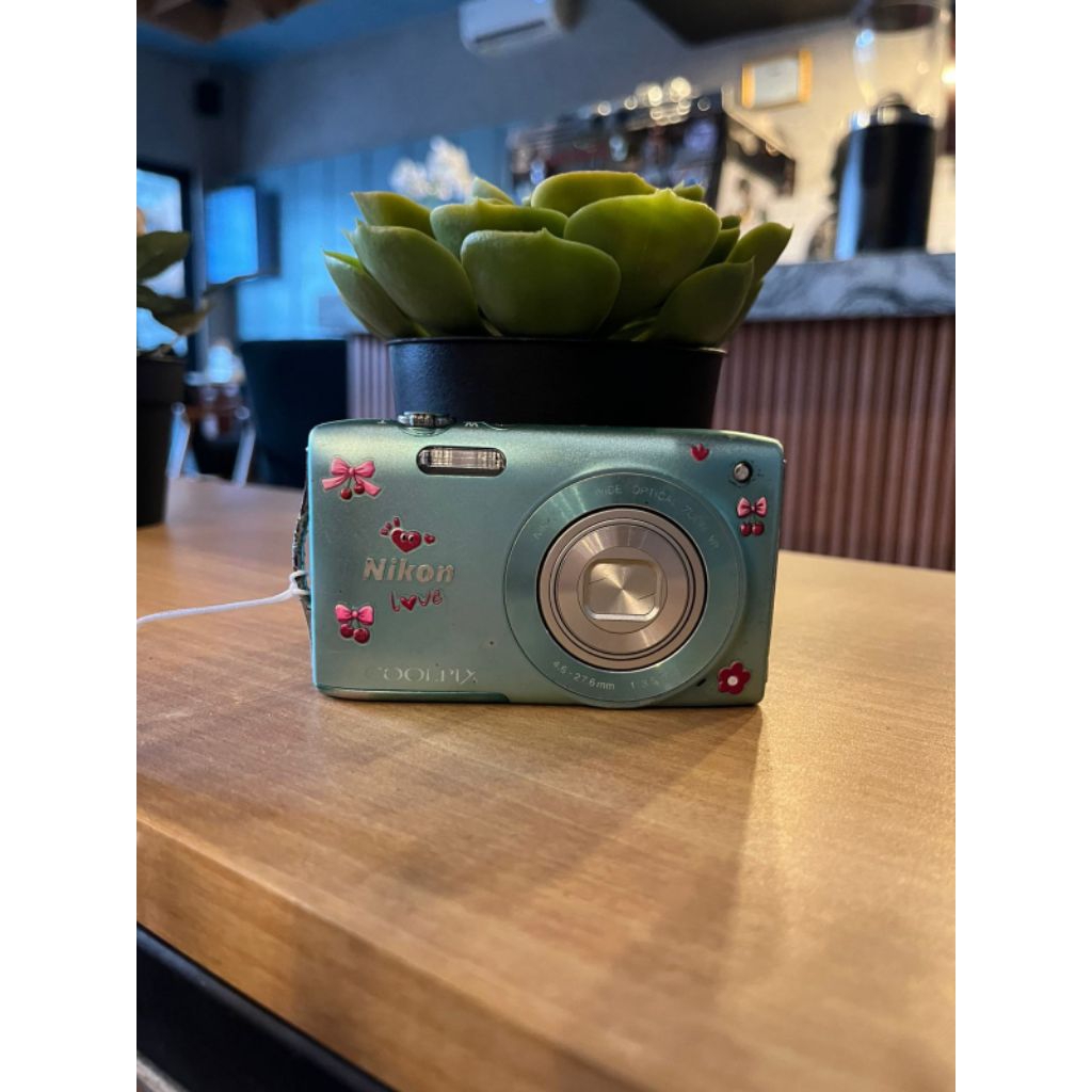 Nikon Coolpix S3300