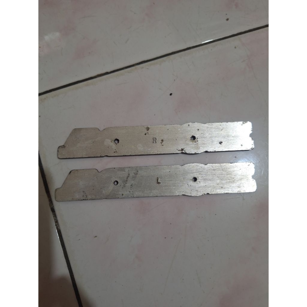 emblem tangki logo simbol honda cb100 k5 cb bagong cb125 cg110 cg125 original seken