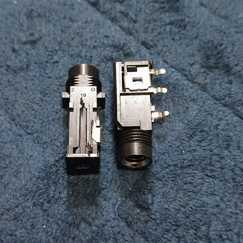 Soket Socket Akai Mono Mic 3 pin Kecil