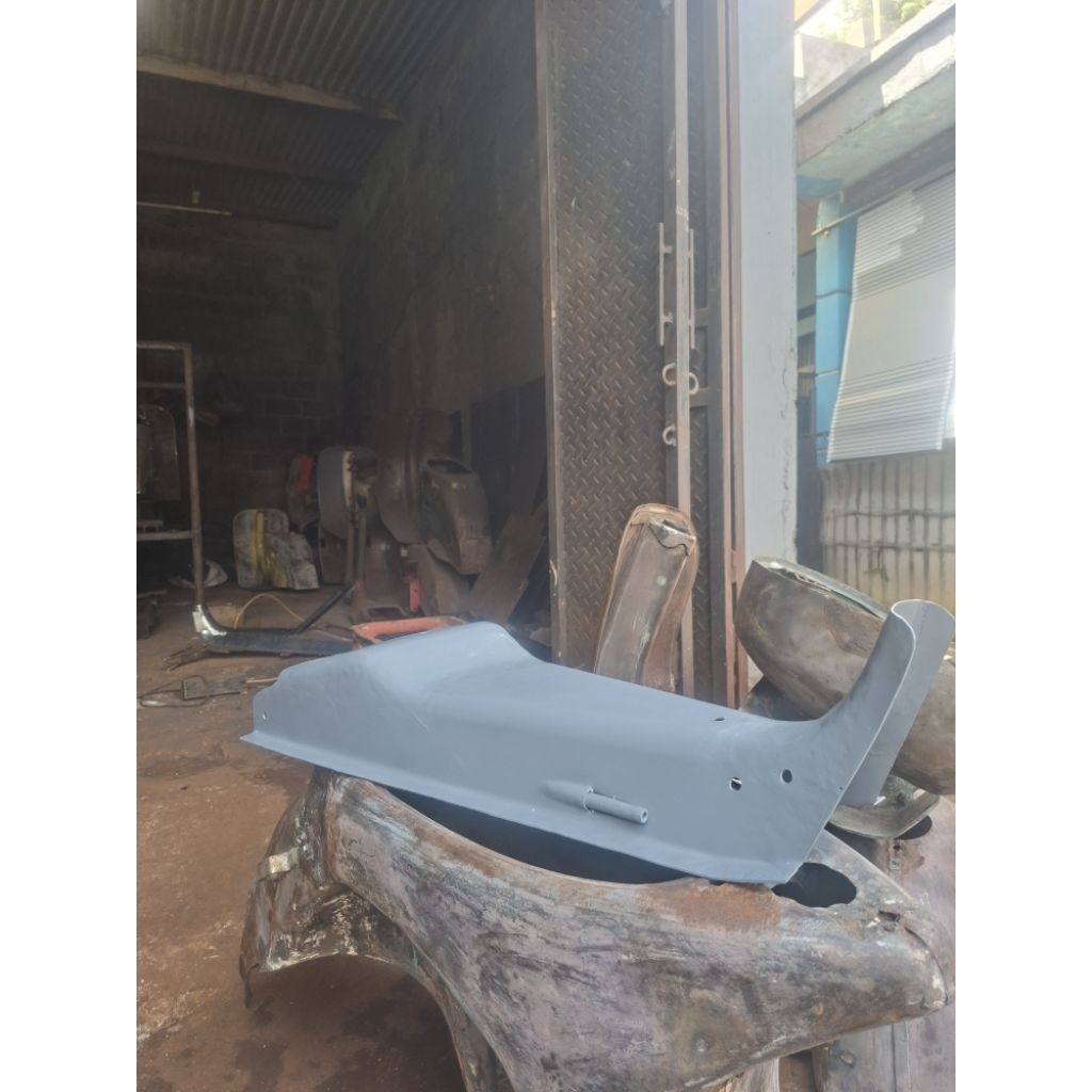 tulang tengah vespa super/sprint