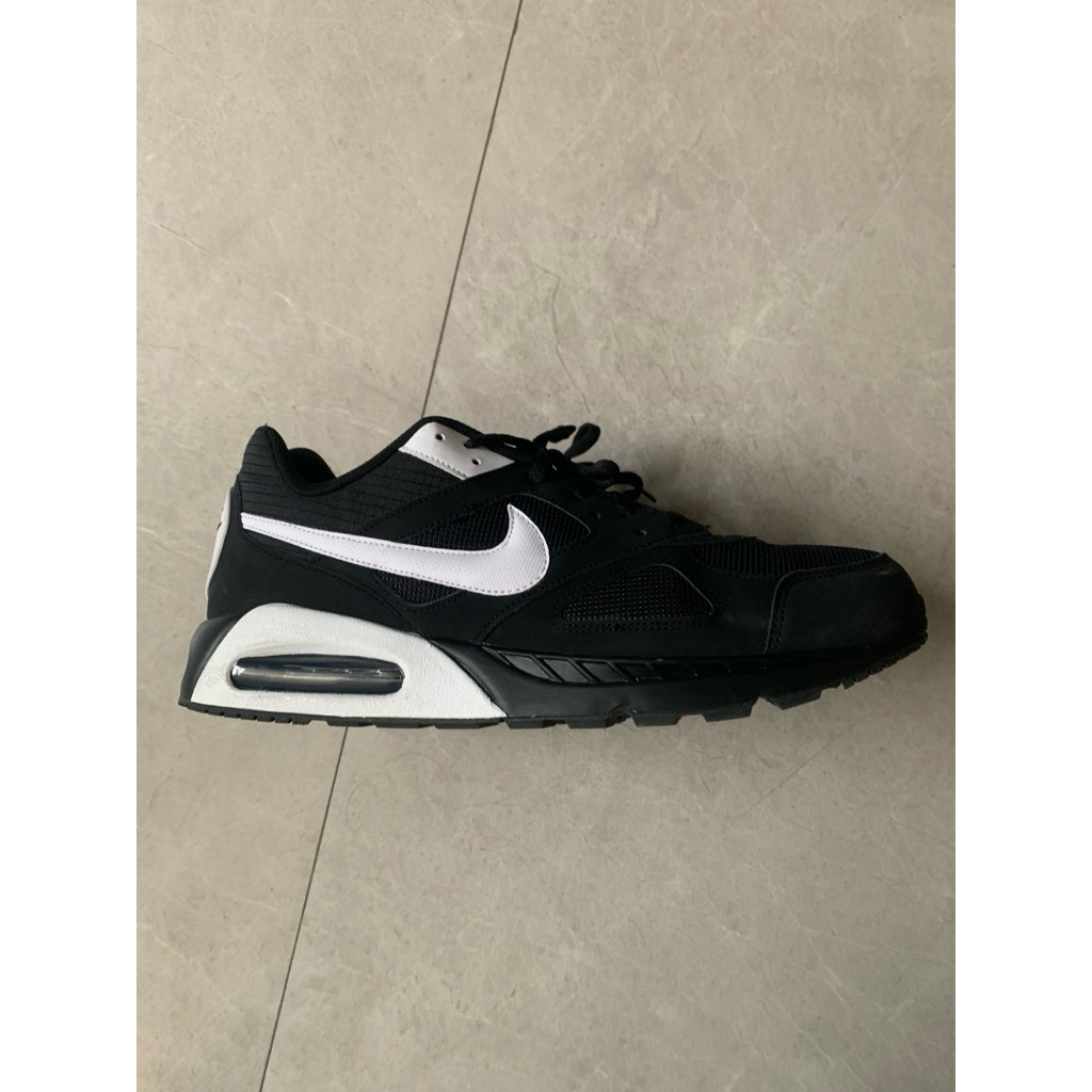 sepatu Nike airmax size 47.5 original bekas jarang pakai beli di london