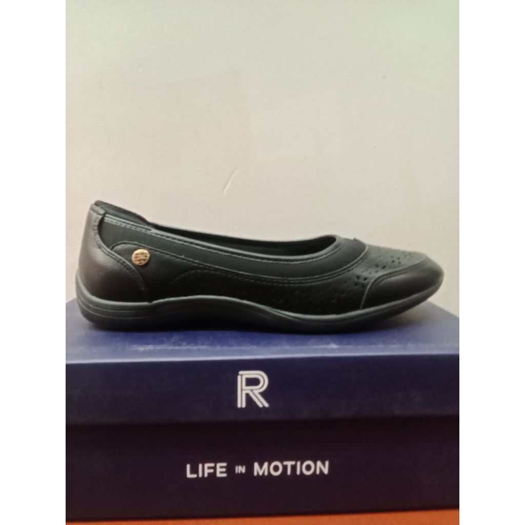 Flatshoes Wanita Rockport size 37 38