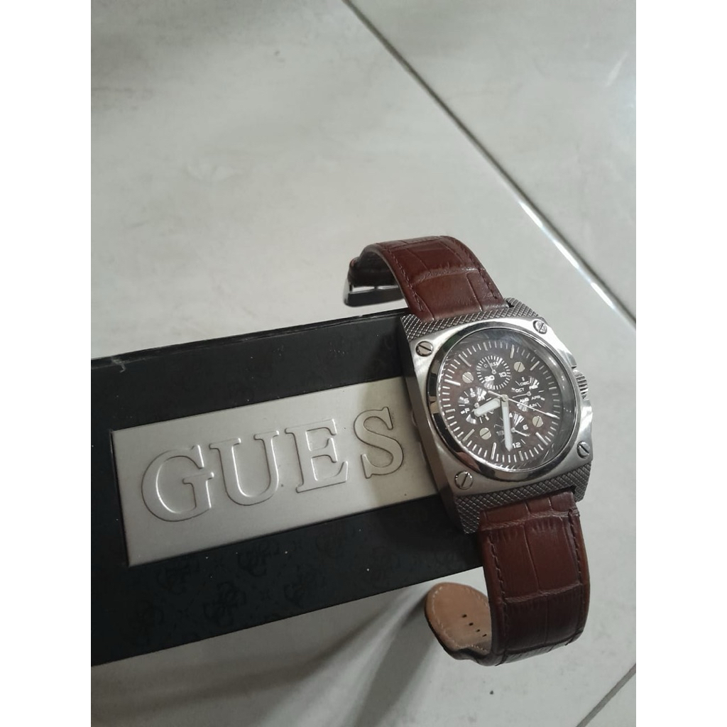 Preloved Jam Tangan Pria GUESS Original