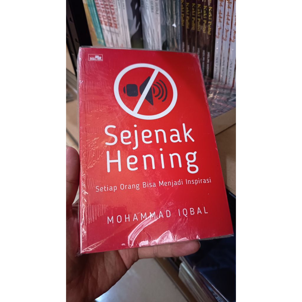 SEJENAK HENING. EDIT