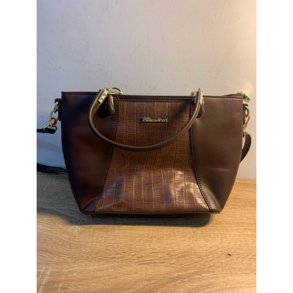 Elizabeth Sling Bag