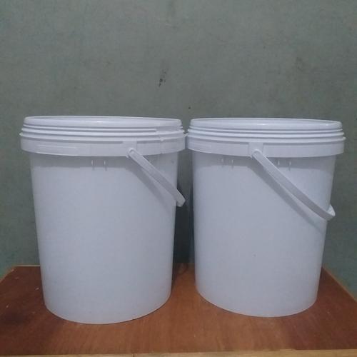 Ember/Timba bekas putih polos ukuran 20/25kg bersih