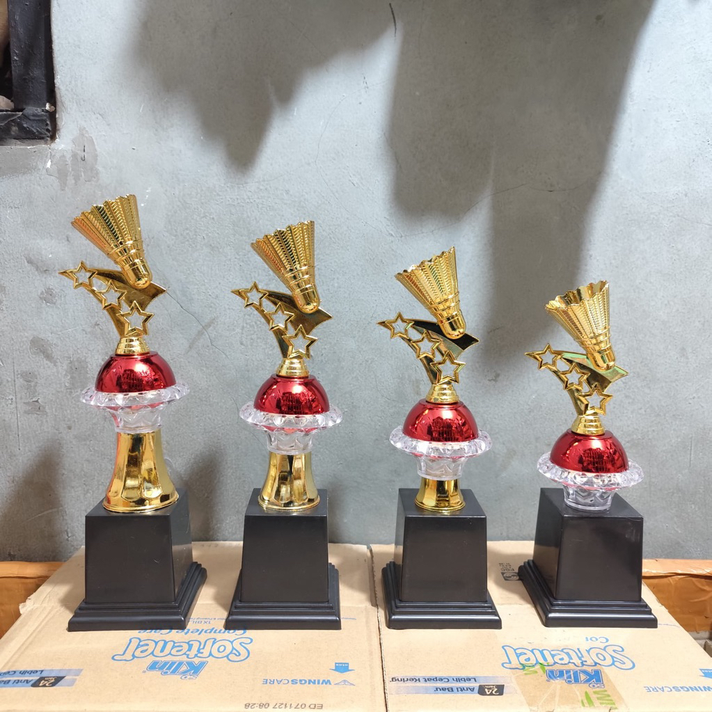 Piala Set 1234 Badminton Kristal asbak
