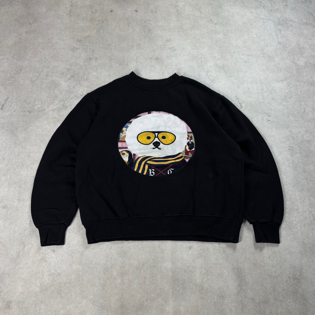 CREWNECK BEYOND CLOSET, size M-L