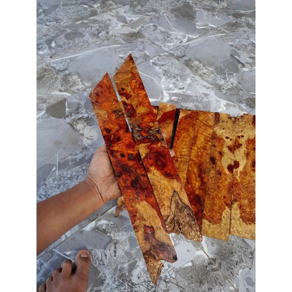 2PCS 30x5x1 KAYU BURL AMBOYNA MERAH PUTIH KUNING ORANGE UNTUK BAHAN SARUNG PISAU DAN GOLOK ELMAX BOH